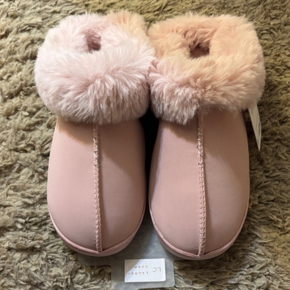Lauren Conrad Pink Slippers - Picture 2 of 4